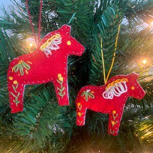DALA HORSE Hand Embroidered Ornaments. NEW (Lot 12)